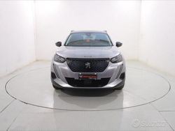 Grigio Usata 2022 Peugeot 2008 Allure SUV | 14.990 € (Buon prezzo)