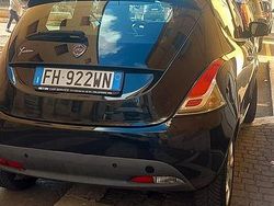 Nero Usata 2016 Lancia Ypsilon Due volumi | 8000 € (Buon prezzo)