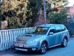 Grigio Usata 2011 Subaru Outback Station wagon | 7800 €