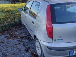 Usata 2001 Fiat Punto Tre volumi | 900 € (Ottimo prezzo)