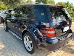 Blu Usata 2007 Mercedes ML63 AMG AMG SUV | 25.000 €