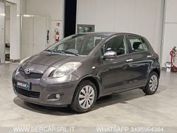 Antracite Usata 2011 Toyota Yaris Due volumi | 4800 € (Buon prezzo)