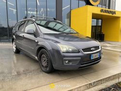 Grigio Usata 2007 Ford Focus S Station wagon | 2950 € (Buon prezzo)