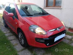 Rosso Usata 2011 Fiat Punto Evo Due volumi | 2700 € (Ottimo prezzo)