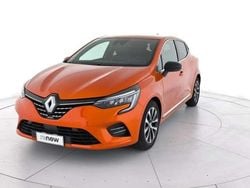 Orange valencia Usata 2023 Renault Clio V Techno Tre volumi | 16.200 € (Buon prezzo)