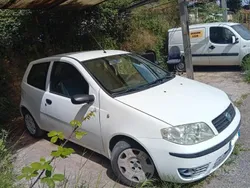 Usata 2005 Fiat Punto Due volumi | 990 € (Super prezzo)