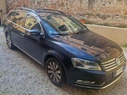 Nero Usata 2009 VW Passat Highline Tre volumi | 4000 € (Buon prezzo)