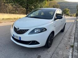Bianco Usata 2021 Lancia Ypsilon Gold Due volumi | 10.899 € (Buon prezzo)