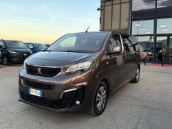 Rich oak Usata 2018 Peugeot Traveller Monovolume | 15.900 € (Cara)