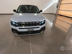 Grigio Nuova 2025 Jeep Avenger Summit SUV | 26.490 € (Ottimo prezzo)