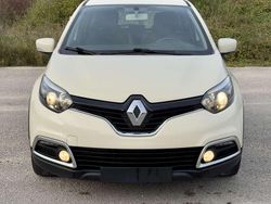 Beige Usata 2015 Renault Captur SUV | 8999 € (Buon prezzo)