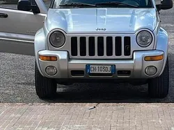 Usata 2003 Jeep Cherokee SUV | 4300 € (Buon prezzo)