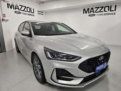 Argento Usata 2024 Ford Focus ST-Line Tre volumi | 22.600 € (Buon prezzo)
