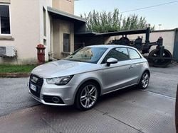 Argento Usata 2012 Audi A1 Ambition Due volumi | 8200 € (Ottimo prezzo)