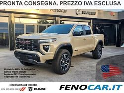 Beige perlato Usata 2024 GMC Canyon Pick-up | 59.900 €