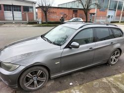 Grigio Usata 2009 BMW 318 Station wagon | 3900 € (Super prezzo)