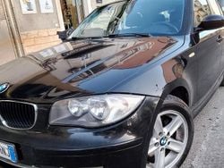 Nero Usata 2009 BMW 118 Due volumi | 3500 € (Buon prezzo)