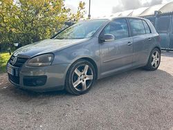 Grigio Usata 2008 VW Golf V Tre volumi | 2500 € (Ottimo prezzo)