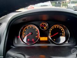 Nero Usata 2010 Opel Antara SUV | 2500 € (Super prezzo)