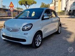 Bianco Usata 2014 Smart ForFour Passion Due volumi | 7900 € (Buon prezzo)
