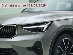 Argento Usata 2023 Volvo XC40 SUV | 41.430 € (Buon prezzo)