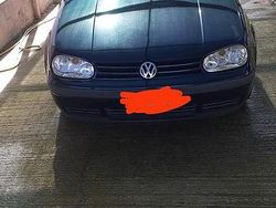Blu Usata 1998 VW Golf IV Tre volumi | 2000 € (Cara)