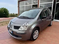 Grigio Usata 2007 Renault Modus Monovolume | 3900 € (Buon prezzo)