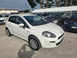 Bianco Usata 2013 Fiat Punto Street Tre volumi | 3800 € (Buon prezzo)