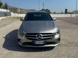 Grigio Usata 2021 Mercedes 180 Tre volumi | 19.900 €