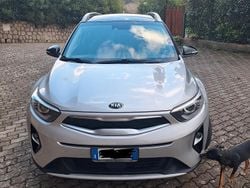 Grigio Usata 2020 Kia Stonic SUV | 13.000 € (Buon prezzo)