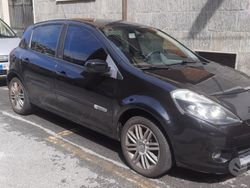 Nero Usata 2011 Renault Clio II Due volumi | 2950 € (Buon prezzo)