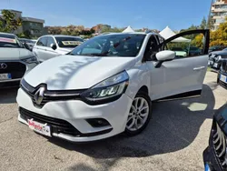 Bianco Usata 2017 Renault Clio GrandTour Intens Station wagon | 6900 € (Buon prezzo)