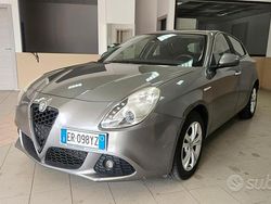 Grigio Usata 2013 Alfa Romeo Giulietta Exclusive Tre volumi | 5299 € (Buon prezzo)