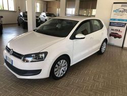 Bianco Usata 2011 VW Polo Comfortline Tre volumi | 4700 € (Buon prezzo)