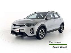 Argento Usata 2023 Kia Stonic Urban SUV | 14.890 € (Buon prezzo)