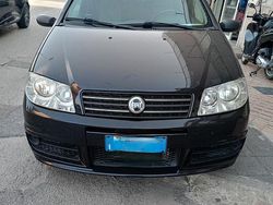 Nero Usata 2005 Fiat Punto Due volumi | 3000 € (Molto cara)