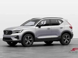 Bianco Nuova 2024 Volvo XC40 Core SUV | 37.900 € (Cara)