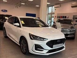 Bianco Nuova 2025 Ford Focus ST-Line Tre volumi | 23.100 € (Buon prezzo)