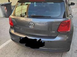 Grigio Usata 2011 VW Polo Comfortline Tre volumi | 2800 € (Super prezzo)