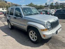 Usata 2005 Jeep Cherokee Limited SUV | 3849 € (Super prezzo)