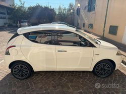 Bianco Usata 2017 Lancia Ypsilon Due volumi | 10.000 € (Buon prezzo)