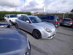 Argento Usata 2015 Alfa Romeo Giulietta Exclusive Tre volumi | 5900 € (Buon prezzo)