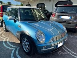 Usata 2004 Mini Cooper Due volumi | 3500 € (Ottimo prezzo)