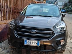 Grigio Usata 2019 Ford Kuga ST-Line SUV | 16.500 € (Ottimo prezzo)