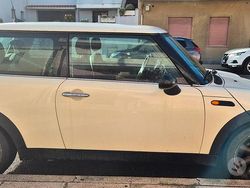 Bianco Usata 2007 Mini ONE Due volumi | 4000 €