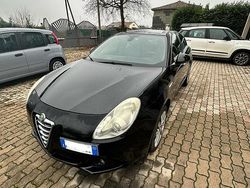 Usata 2010 Alfa Romeo Giulietta Distinctive Tre volumi | 4500 € (Ottimo prezzo)