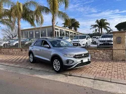 Argento Usata 2022 VW T-Roc Life SUV | 20.900 € (Buon prezzo)