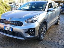 Grigio Usata 2019 Kia Niro SUV | 13.900 € (Buon prezzo)