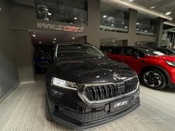 Nero Nuova 2025 Skoda Karoq Executive SUV | 29.899 € (Buon prezzo)