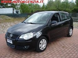 Nero Usata 2007 VW Polo Comfortline Tre volumi | 4000 € (Buon prezzo)